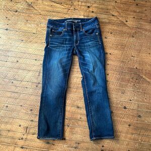 American Eagle Artist Crop stretch dark wash jeans